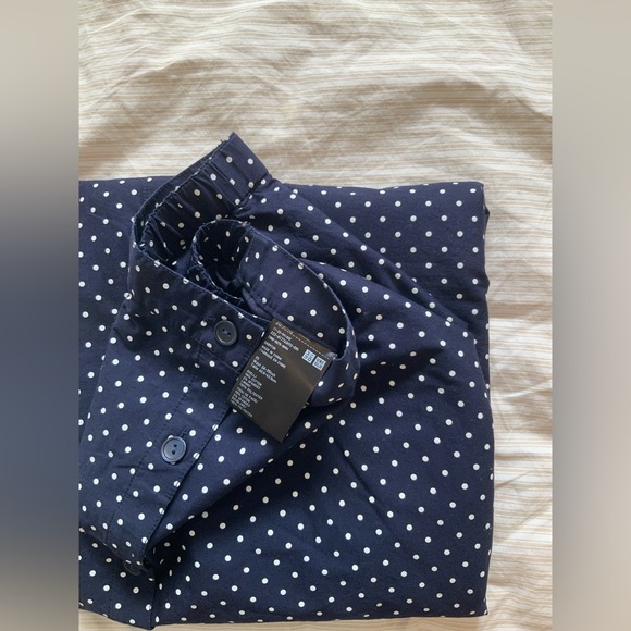 UNIQLO A-Line Polkadot Skirt - Picture 3 of 4